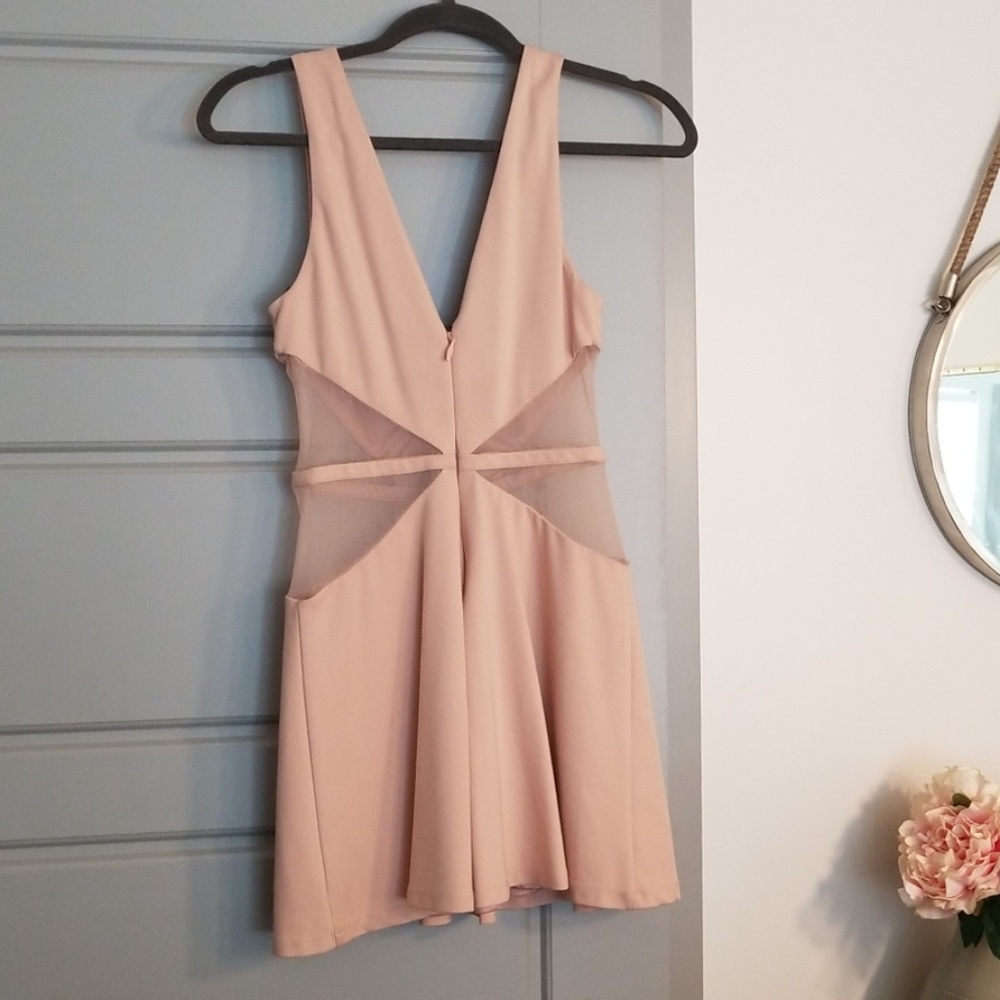 BEBE DRESS